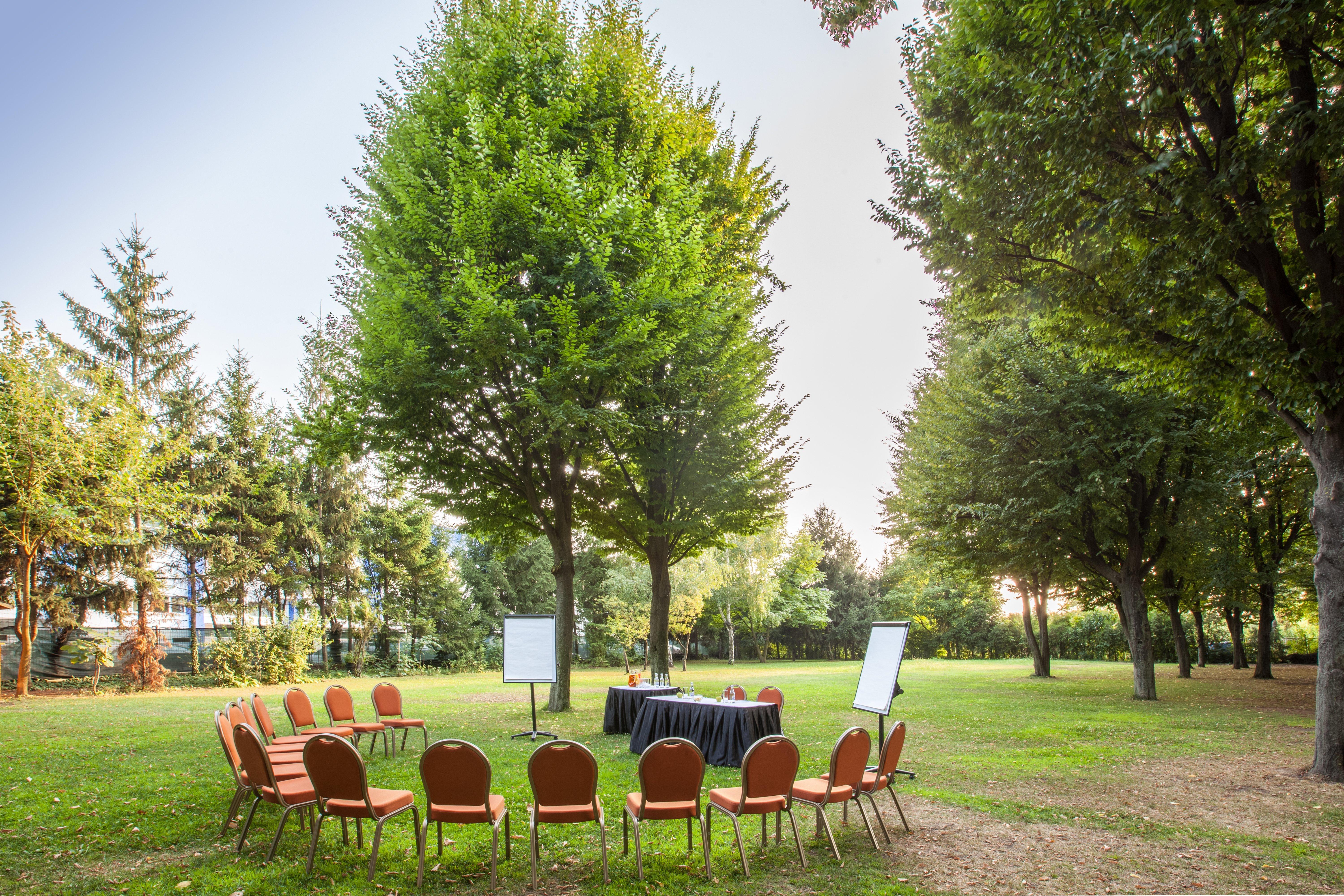 Hotel Crowne Plaza Bukareszt Zewnętrze zdjęcie
