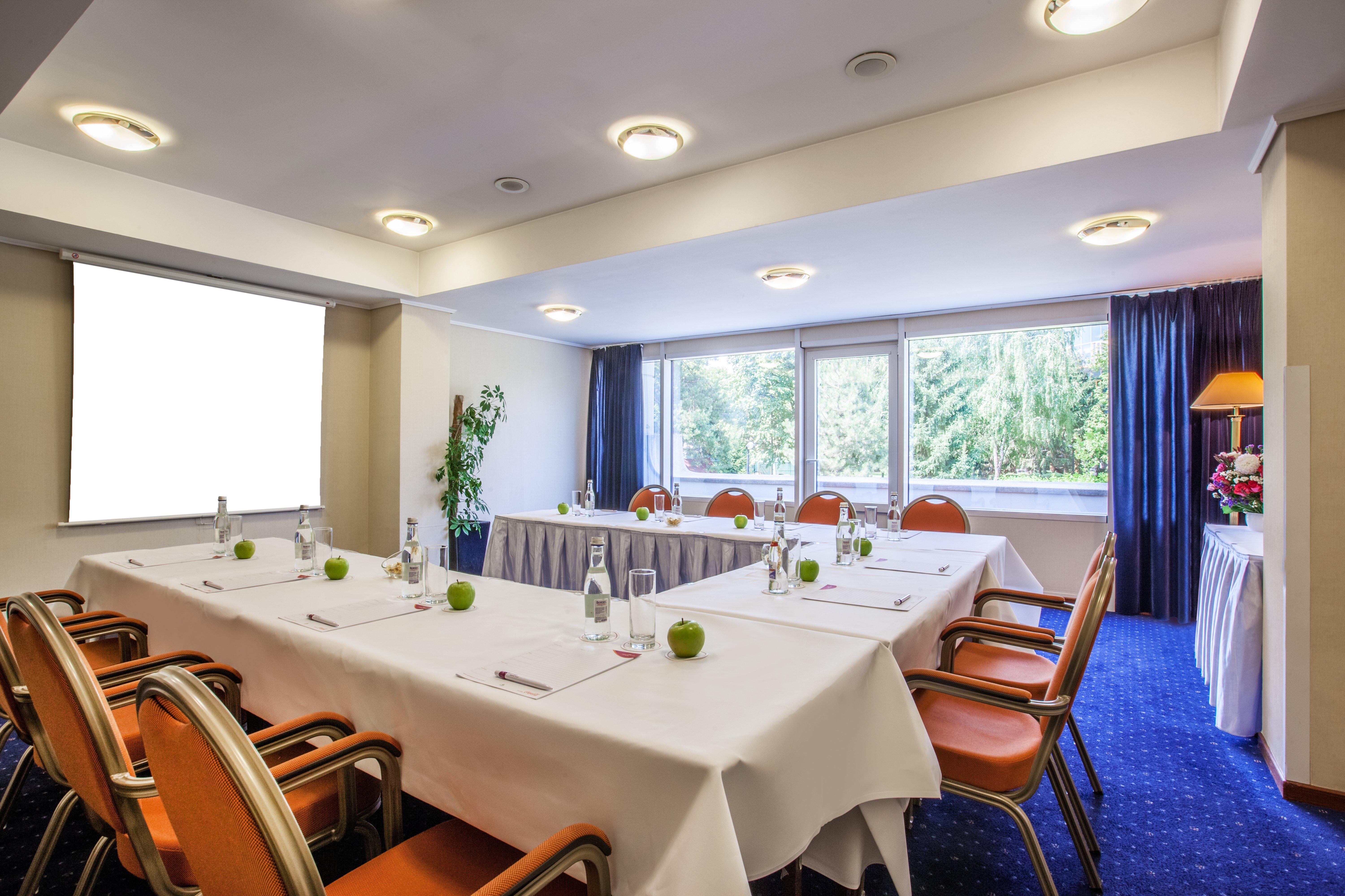 Hotel Crowne Plaza Bukareszt Zewnętrze zdjęcie