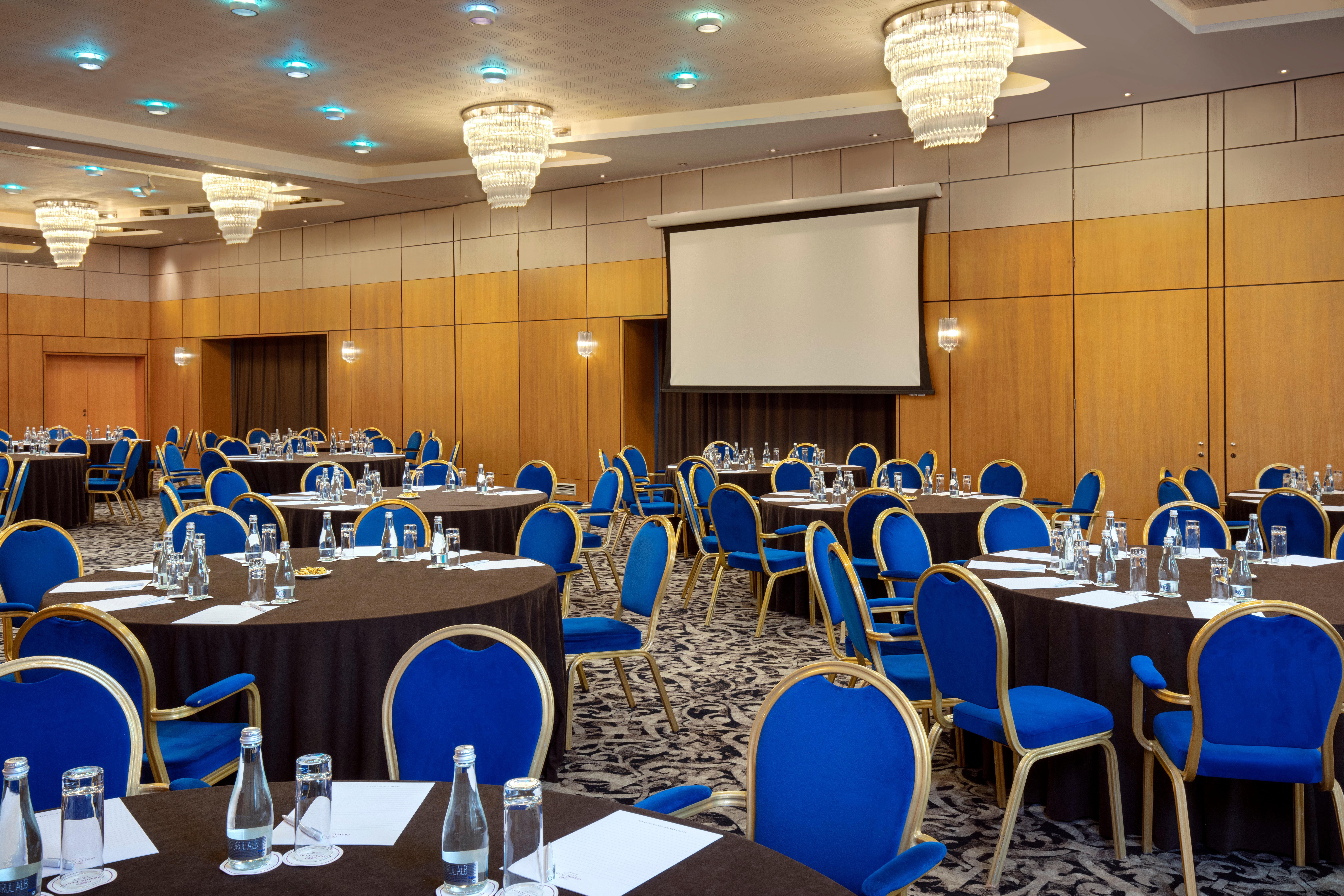Hotel Crowne Plaza Bukareszt Zewnętrze zdjęcie