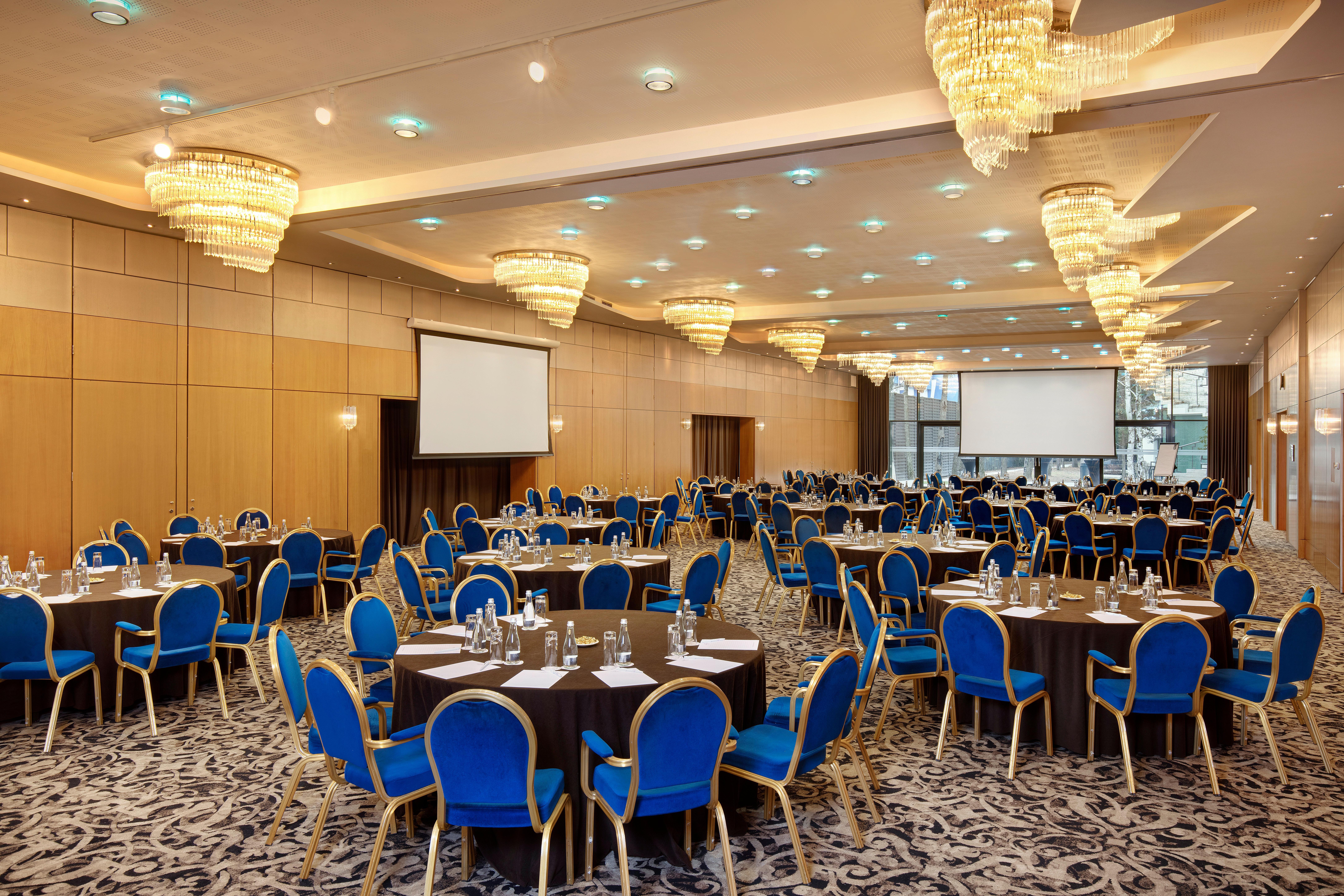 Hotel Crowne Plaza Bukareszt Zewnętrze zdjęcie